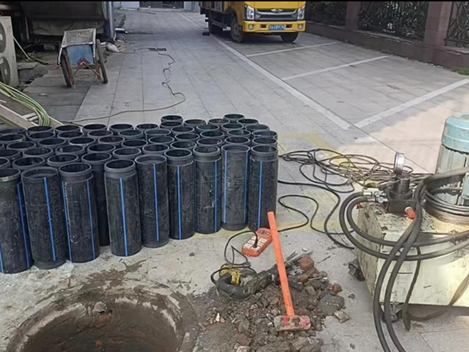 崂山PE置换管厂家 DN315置换管 非开挖管短管置换